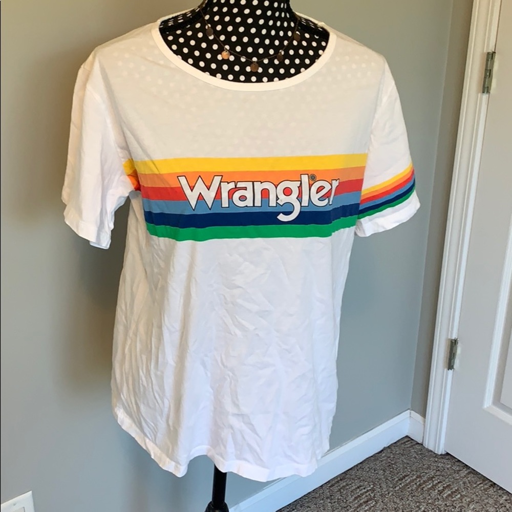 Like new!  Wrangler shirt, retro rainbow design